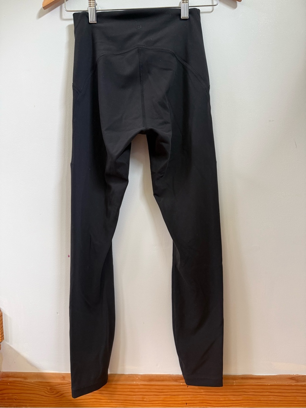 Lululemon Instill High-Rise Tight 25" | Size 4 - Picture 5 of 10